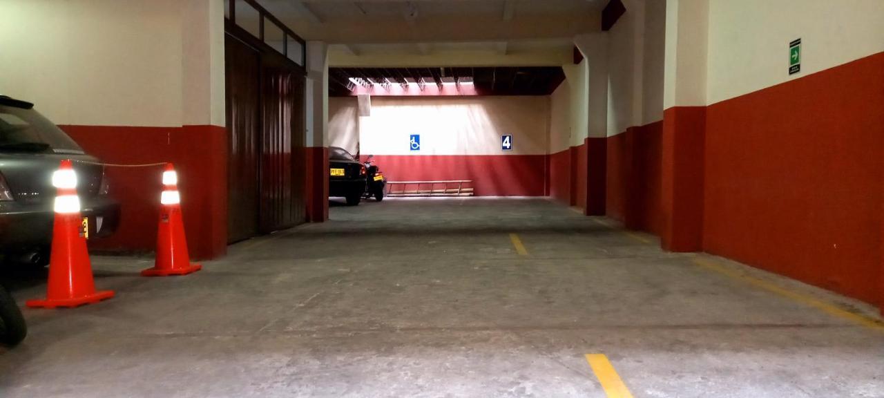Hoteles Bogota Inn Turisticas 63 Екстер'єр фото