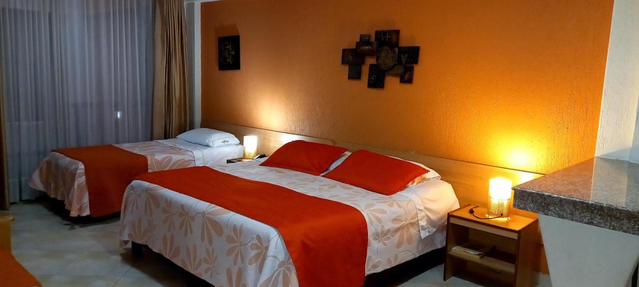 Hoteles Bogota Inn Turisticas 63 Екстер'єр фото