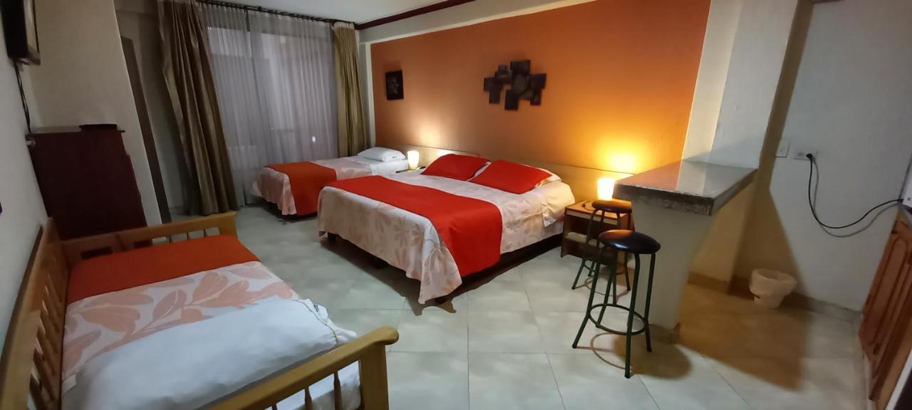 Hoteles Bogota Inn Turisticas 63 Екстер'єр фото